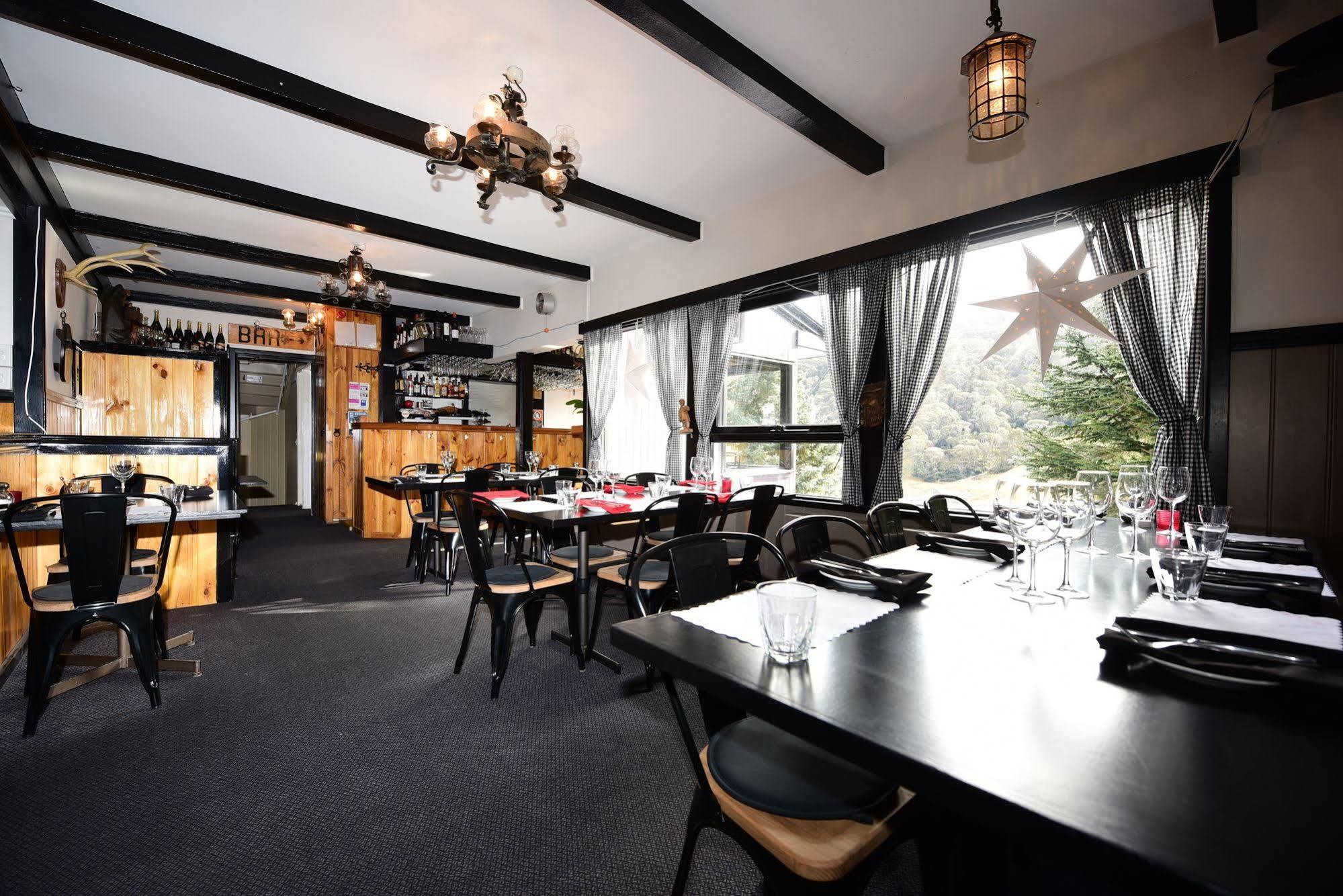 Black Bear Inn Thredbo Zewnętrze zdjęcie